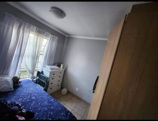 2 BEDROOM TOWNHOUSE FOR SALE IN THATCH HILL ESTATE